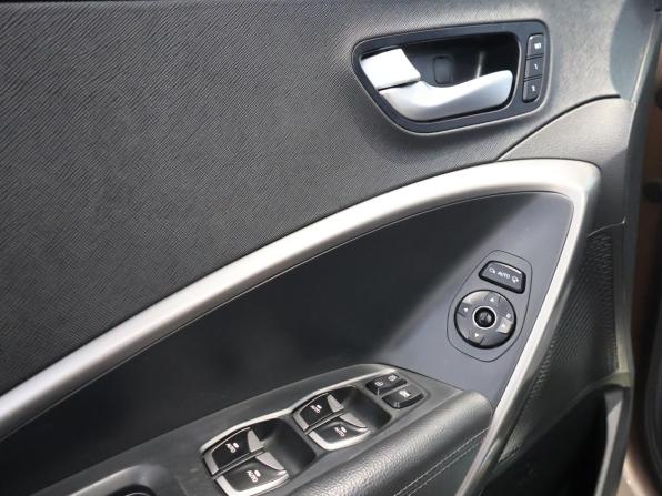 Hyundai Santa Fe III с пробегом 2013 года, цена 1 466 100 рублей, 229075 км, внедорожник, Автокод Объявления