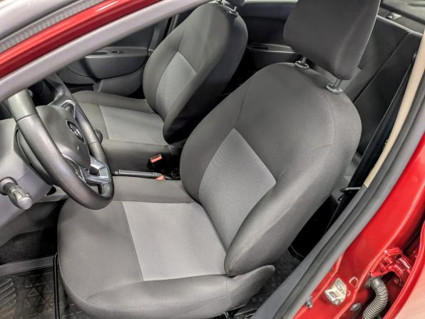 Renault Logan II Рестайлинг с пробегом 2019 года, цена 860 000 рублей, 50892 км, седан, Автокод Объявления