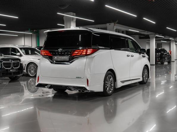 Toyota Alphard IV с пробегом 2024 года, цена 8 850 000 рублей, 25335 км, минивэн, Автокод Объявления