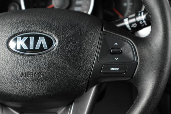 Kia Rio III с пробегом 2014 года, цена 929 000 рублей, 197000 км, седан, Автокод Объявления