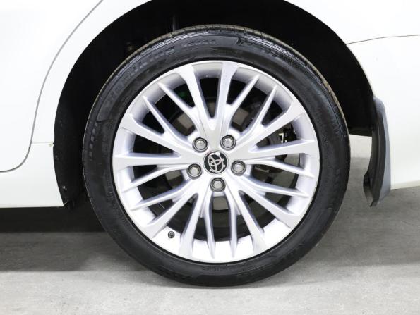 Toyota Camry VIII (XV70) Рестайлинг с пробегом 2021 года, цена 2 798 000 рублей, 137556 км, седан, Автокод Объявления