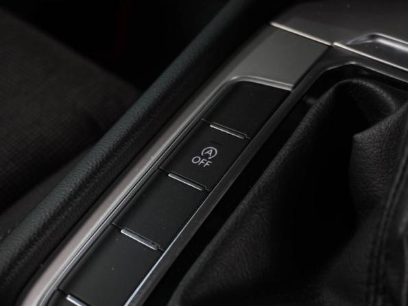 Volkswagen Passat B8 с пробегом 2015 года, цена 1 469 000 рублей, 129685 км, универсал, Автокод Объявления