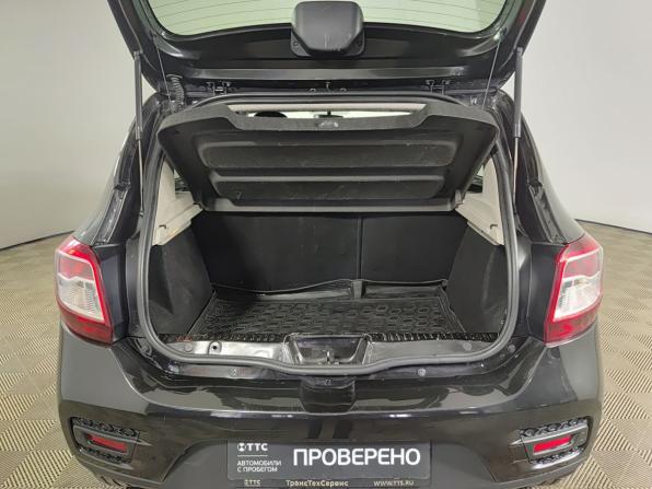 Renault Sandero II с пробегом 2016 года, цена 920 000 рублей, 141347 км, хэтчбек, Автокод Объявления