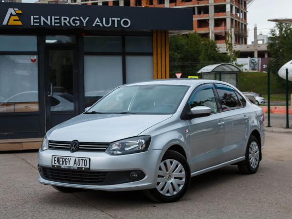 Volkswagen Polo V с пробегом 2014 года, цена 785 000 рублей, 297541 км, седан, Автокод Объявления