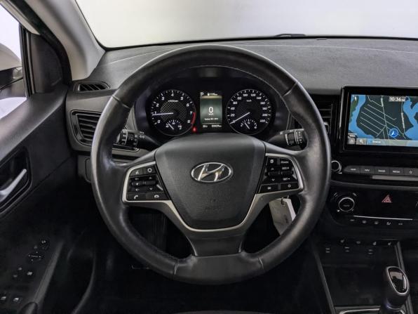 Hyundai Solaris II Рестайлинг с пробегом 2022 года, цена 1 799 000 рублей, 84425 км, седан, Автокод Объявления