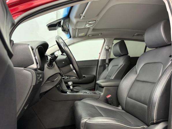 Kia Sportage IV Рестайлинг с пробегом 2021 года, цена 2 560 000 рублей, 81291 км, внедорожник, Автокод Объявления