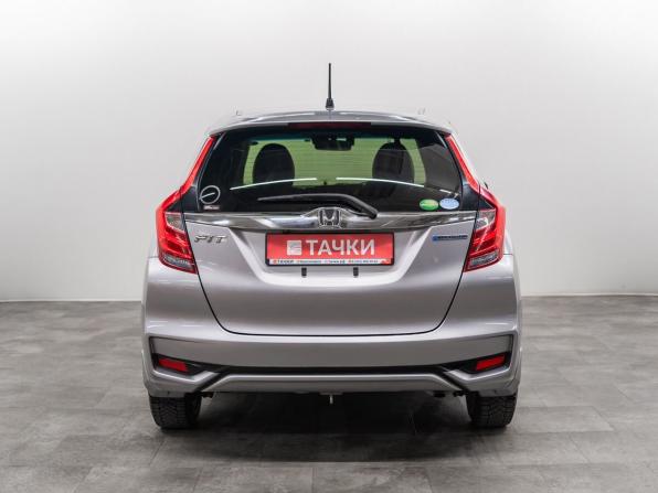 Honda Fit III Рестайлинг с пробегом 2018 года, цена 1 075 000 рублей, 57881 км, хэтчбек, Автокод Объявления