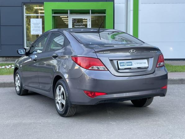Hyundai Solaris I Рестайлинг с пробегом 2015 года, цена 1 010 000 рублей, 161998 км, седан, Автокод Объявления