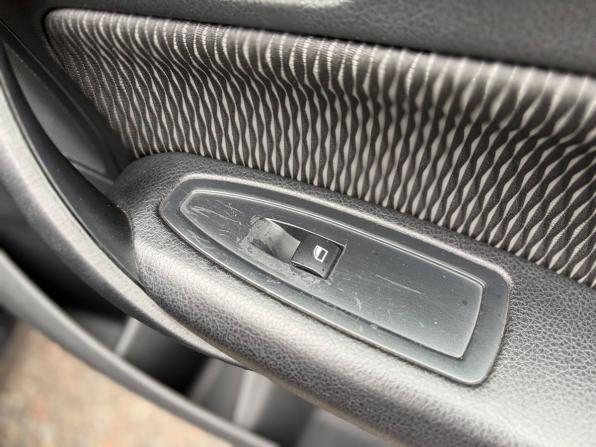 BMW 1 серии II (F20/F21) с пробегом 2012 года, цена 745 000 рублей, 304000 км, хэтчбек, Автокод Объявления