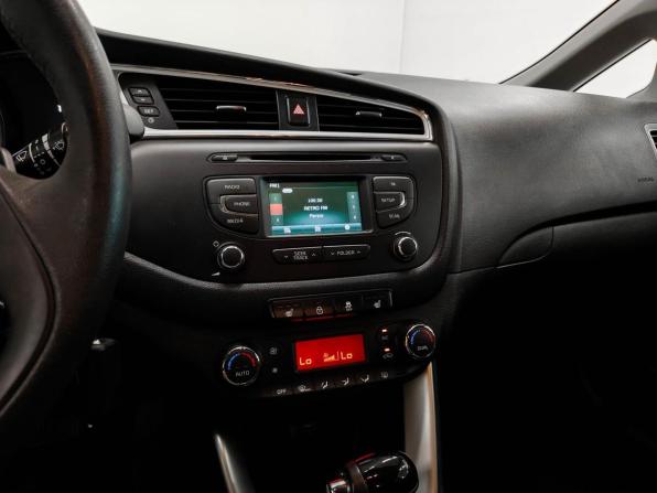 Kia Ceed II Рестайлинг с пробегом 2018 года, цена 1 430 000 рублей, 88881 км, универсал, Автокод Объявления