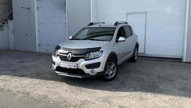 Renault Sandero II с пробегом 2016 года, цена 850 000 рублей, 132776 км, хэтчбек, Автокод Объявления