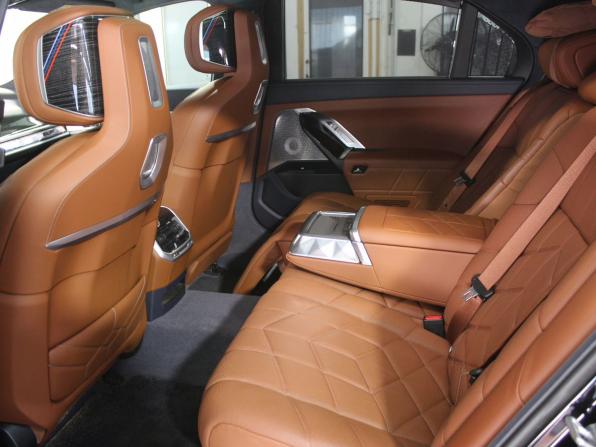 BMW 7 серии VII (G70) с пробегом 2022 года, цена 13 900 000 рублей, 23000 км, седан, Автокод Объявления