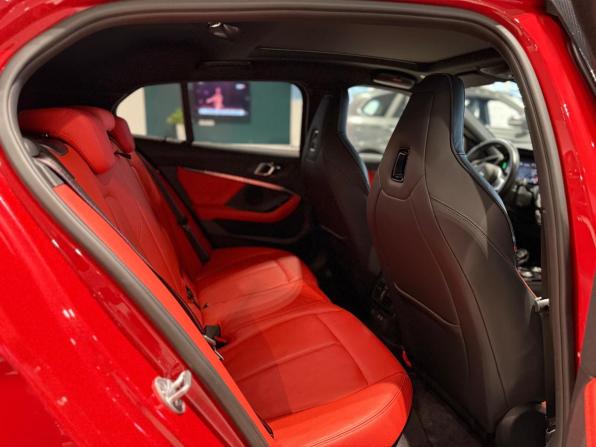 BMW 1 серии III (F40) с пробегом 2021 года, цена 4 309 000 рублей, 38000 км, хэтчбек, Автокод Объявления