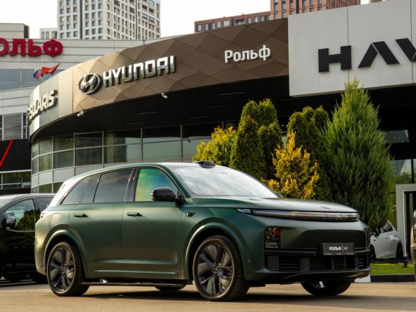 Li Auto (Lixiang) L7 I Рестайлинг с пробегом 2024 года, цена 6 348 000 рублей, 35899 км, внедорожник, Автокод Объявления