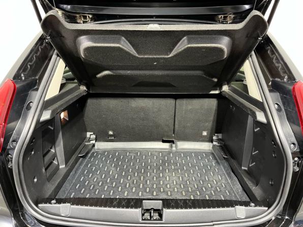 Lada (ВАЗ) XRAY I с пробегом 2019 года, цена 795 000 рублей, 104245 км, хэтчбек, Автокод Объявления