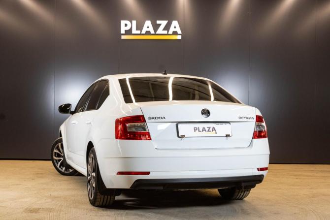 Skoda Octavia III (A7) Рестайлинг с пробегом 2019 года, цена 1 869 000 рублей, 93671 км, лифтбек, Автокод Объявления