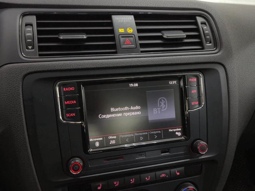 Volkswagen Jetta VI Рестайлинг Альметьевск  - изображение 20