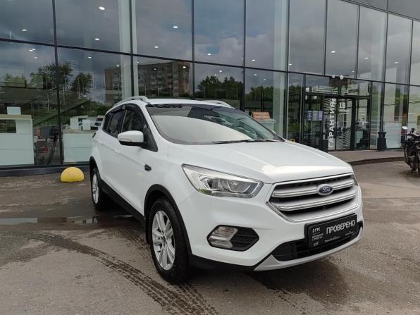 Ford Kuga II Рестайлинг с пробегом 2017 года, цена 1 899 800 рублей, 67258 км, внедорожник, Автокод Объявления