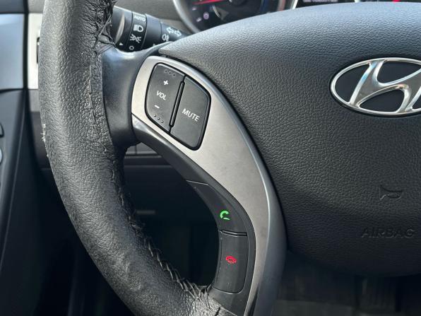 Hyundai Elantra V (MD) Рестайлинг с пробегом 2014 года, цена 1 045 000 рублей, 108350 км, седан, Автокод Объявления