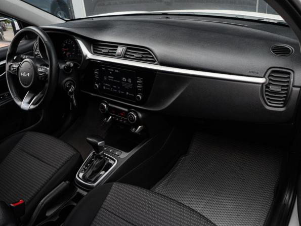 Kia Rio IV Рестайлинг с пробегом 2021 года, цена 1 230 000 рублей, 179189 км, седан, Автокод Объявления