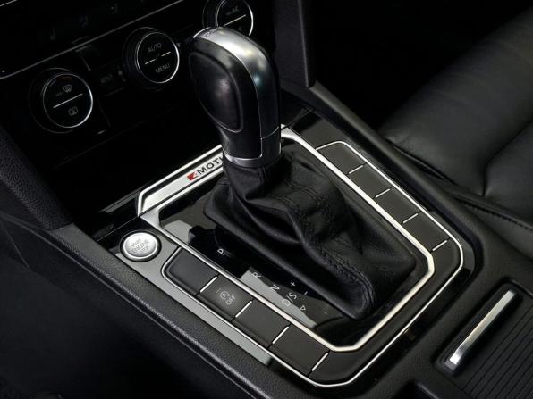 Volkswagen Passat B8 с пробегом 2019 года, цена 2 899 000 рублей, 96255 км, универсал, Автокод Объявления