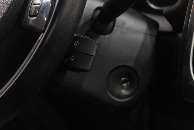 Renault Sandero II с пробегом 2015 года, цена 899 000 рублей, 150000 км, хэтчбек, Автокод Объявления
