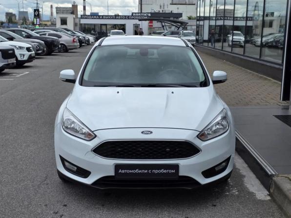 Ford Focus III Рестайлинг с пробегом 2015 года, цена 1 469 000 рублей, 7846 км, хэтчбек, Автокод Объявления