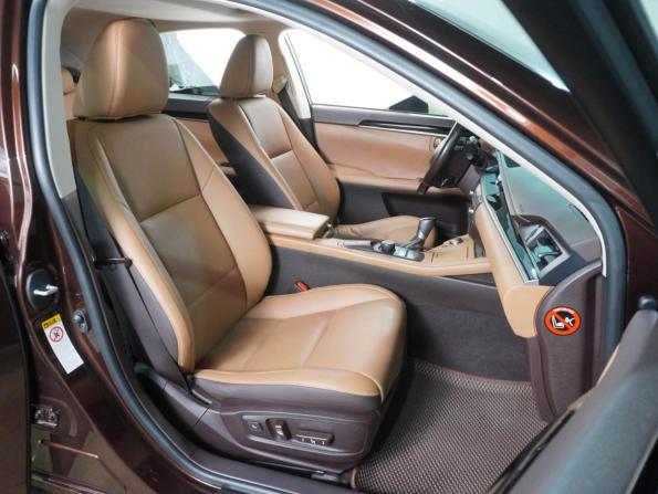 Lexus ES VI Рестайлинг с пробегом 2017 года, цена 3 299 000 рублей, 111056 км, седан, Автокод Объявления