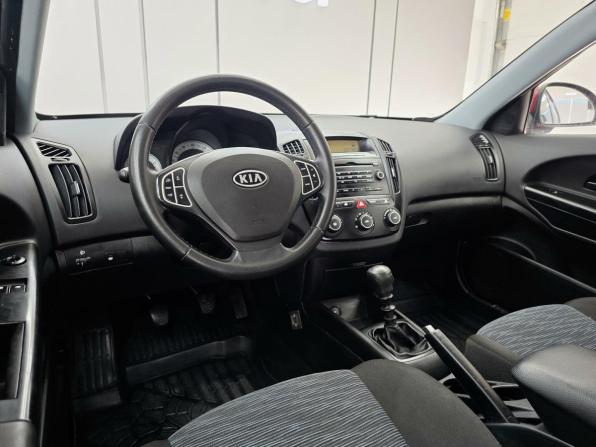 Kia Ceed I с пробегом 2008 года, цена 699 000 рублей, 219000 км, универсал, Автокод Объявления