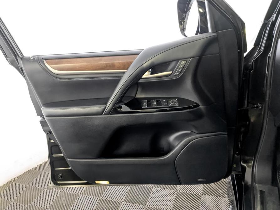 Lexus LX III Рестайлинг 2 Москва  - изображение 19
