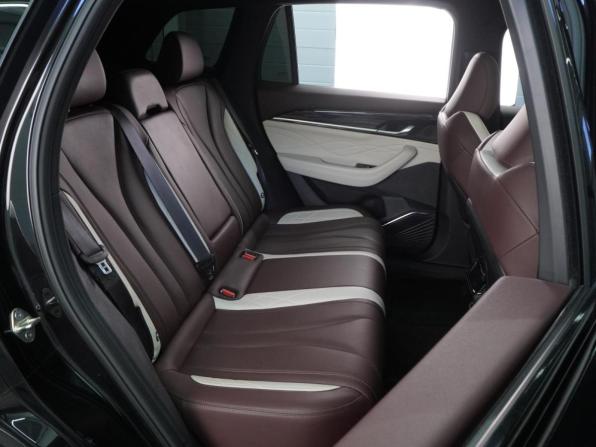 Geely Monjaro I с пробегом 2023 года, цена 3 551 000 рублей, 40105 км, внедорожник, Автокод Объявления