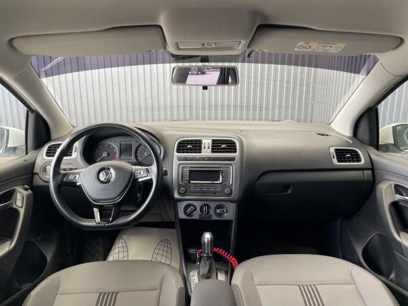 Volkswagen Polo V Рестайлинг с пробегом 2016 года, цена 1 250 000 рублей, 72632 км, седан, Автокод Объявления
