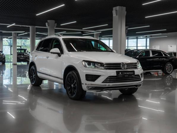 Volkswagen Touareg II Рестайлинг с пробегом 2015 года, цена 2 900 000 рублей, 154233 км, внедорожник, Автокод Объявления