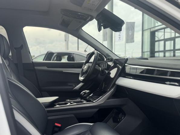 Geely Atlas II с пробегом 2024 года, цена 2 980 000 рублей, 25400 км, внедорожник, Автокод Объявления