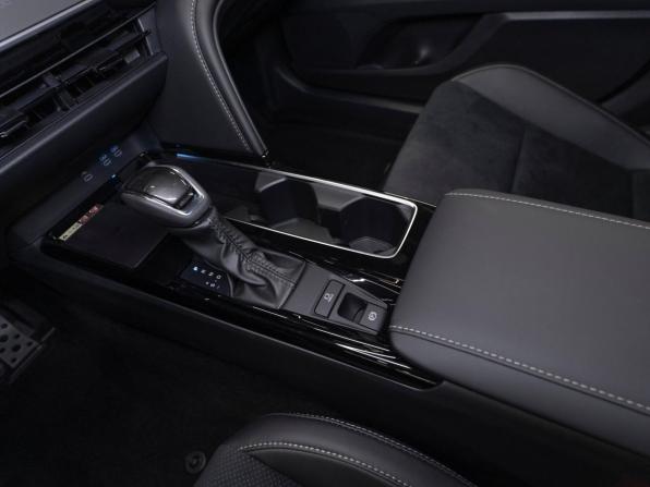Toyota Camry IX (XV80) China Market с пробегом 2026 года, цена 4 590 000 рублей, 11 км, седан, Автокод Объявления