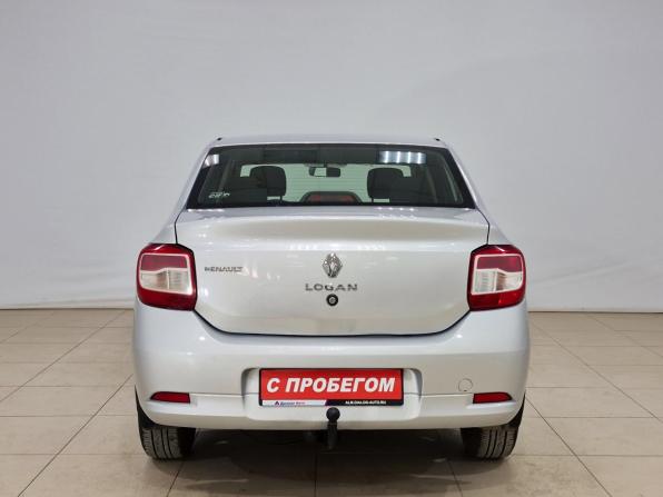 Renault Logan II с пробегом 2015 года, цена 720 000 рублей, 58340 км, седан, Автокод Объявления