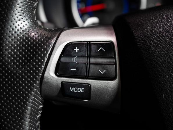 Toyota Wish II Рестайлинг с пробегом 2012 года, цена 1 330 000 рублей, 189320 км, минивэн, Автокод Объявления
