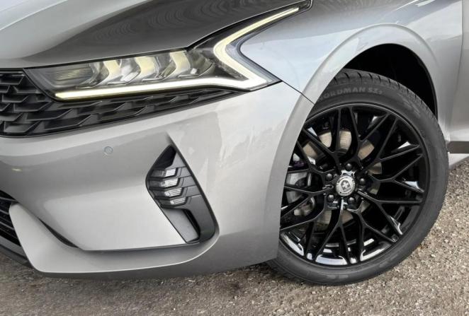 Kia K5 III с пробегом 2023 года, цена 2 695 000 рублей, 41571 км, седан, Автокод Объявления