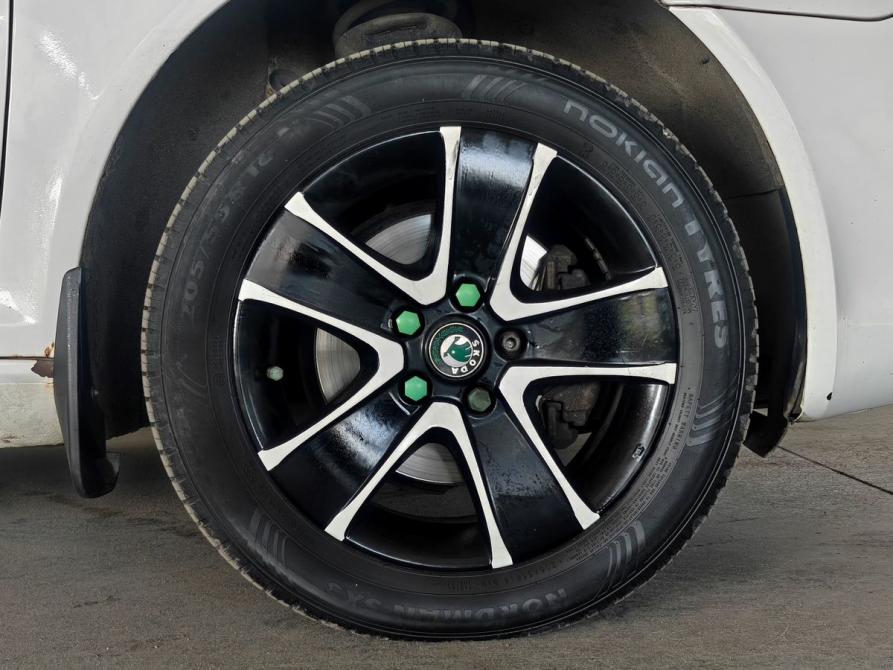 Skoda Octavia II (A5) Рестайлинг Москва  - изображение 17