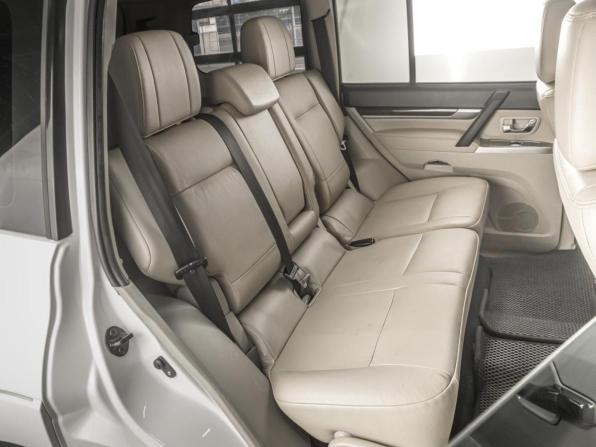 Mitsubishi Pajero IV Рестайлинг 2 с пробегом 2017 года, цена 2 899 000 рублей, 103932 км, внедорожник, Автокод Объявления