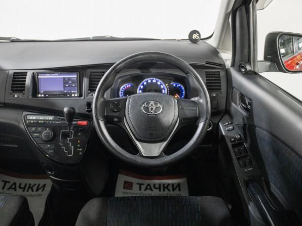 Toyota ISis I Рестайлинг с пробегом 2013 года, цена 1 149 500 рублей, 179138 км, компактвэн, Автокод Объявления
