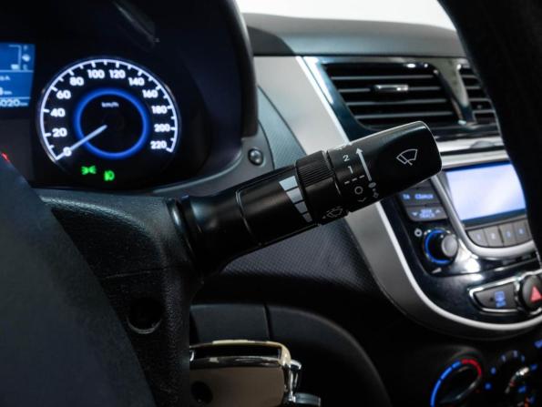 Hyundai Solaris I с пробегом 2014 года, цена 1 010 000 рублей, 115020 км, седан, Автокод Объявления
