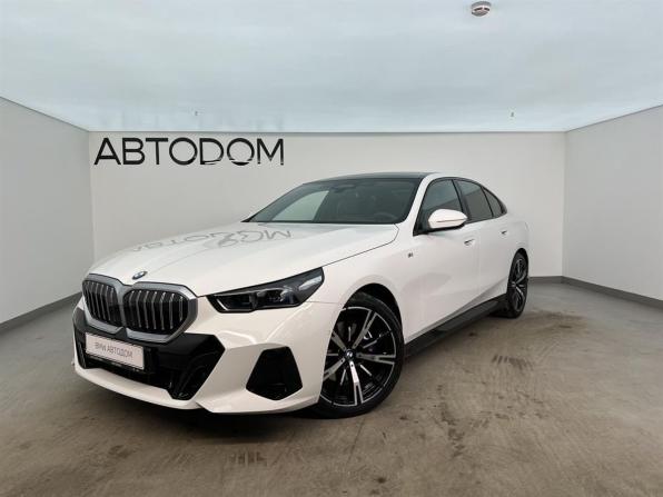 BMW 5 серии VIII (G60/G61/G68) с пробегом 2023 года, цена 8 190 000 рублей, 10316 км, седан, Автокод Объявления