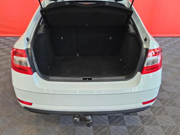 Skoda Octavia III (A7) Рестайлинг с пробегом 2017 года, цена 1 339 000 рублей, 189405 км, лифтбек, Автокод Объявления