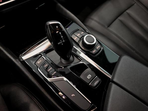 BMW 5 серии VII (G30/G31/G38) с пробегом 2018 года, цена 2 970 000 рублей, 163633 км, седан, Автокод Объявления