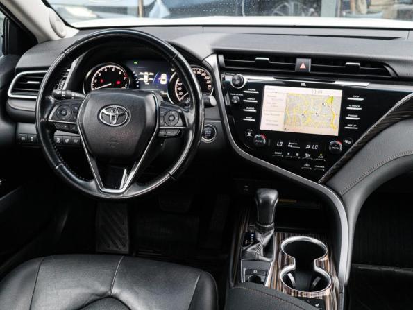 Toyota Camry VIII (XV70) с пробегом 2019 года, цена 2 850 000 рублей, 126873 км, седан, Автокод Объявления