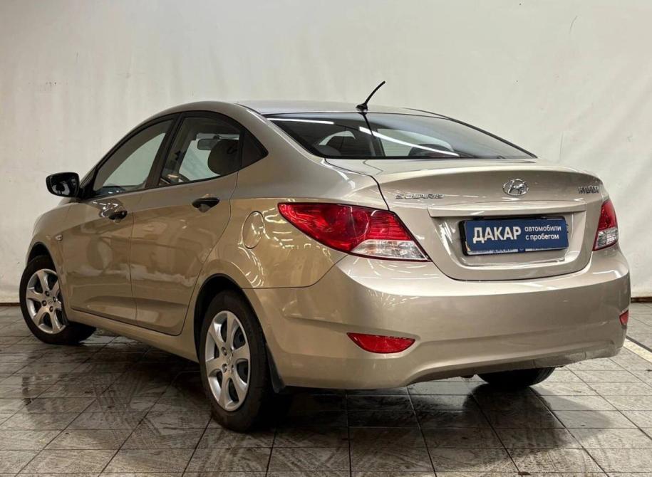 Hyundai Solaris I Санкт-Петербург  - изображение 3
