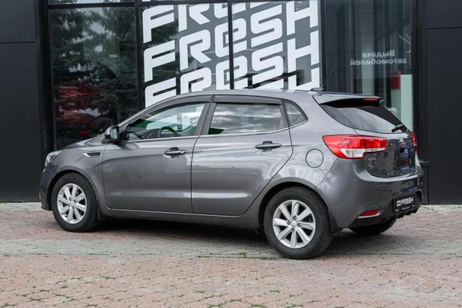 Kia Rio III Рестайлинг с пробегом 2016 года, цена 900 000 рублей, 78086 км, хэтчбек, Автокод Объявления
