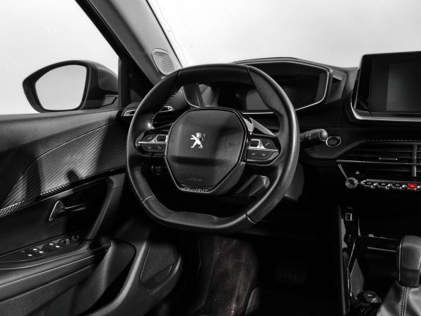 Peugeot 2008 II с пробегом 2021 года, цена 1 589 000 рублей, 100432 км, внедорожник, Автокод Объявления