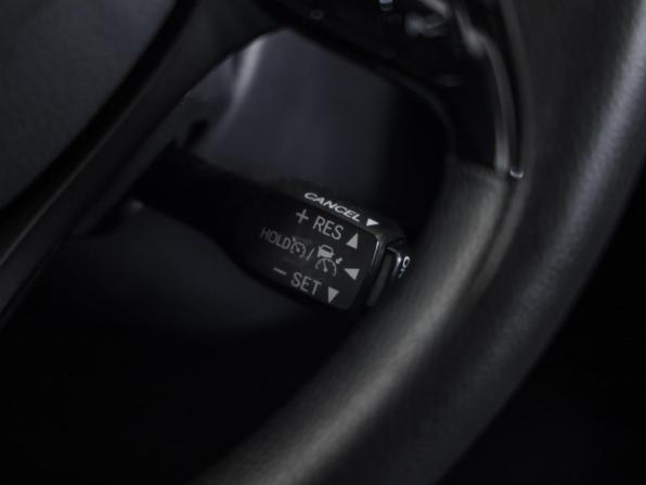 Toyota C-HR I Рестайлинг с пробегом 2024 года, цена 3 399 000 рублей, 7015 км, внедорожник, Автокод Объявления